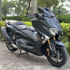 Motocyclettes d'occasion Yamaha TMAX530 |   Moteur bicylindre en parallèle de 530 cm3 |   Maxi-scooter à couple élevé de 34 kW - Product Image 4