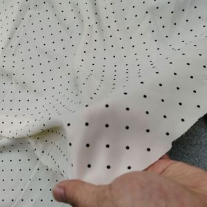 Tissu imprimé brocart uni 100% polyester à pois, bon tombé, 0,2 cm, pour vêtements de filles, vente en gros - Product Image 3