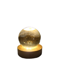 Base de veilleuse moderne 3D boule de cristal LED créative ornements de bricolage en bois massif blanc chaud lumineux enfichable chambre à coucher