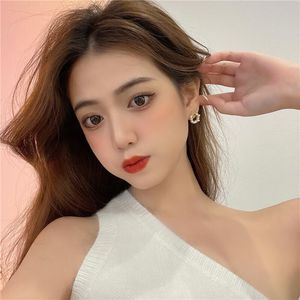 Recién llegado, pendientes de tuerca, tablero de ajedrez geométrico, mariposa, diseño Simple, joyería de oreja de Metal para mujer, accesorios de vacaciones en la playa - Product Image 5