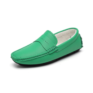 Zapatos de vestir para hombre OEM, <span class=keywords><strong>mocasines</strong></span> planos de cuero de vaca de nuevo estilo, cómodos, clásicos, informales, antideslizantes, para invierno - Product Image 2