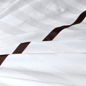 Copripiumino Hilton in Cotone Egiziano 100% 60s, Motivo a Righe 1/3 cm, Tessitura Semplice 300TC, Set 4 Pezzi Ecologico Economico - Product Image 3