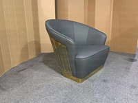 Fauteuil de salon en tissu et métal de conception italienne, moderne et confortable