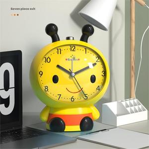 学生用USB充電式LED目覚まし時計、音量調節機能付き、卸売業者、蜂、フクロウ、ウサギ、猫、漫画風目覚まし時計 - Product Image 1