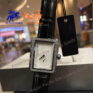 Reloj de Mujer Cuadrado Minimalista y Moderno, Oro Rosa, Movimiento de Cuarzo Japonés de Alta Calidad, Resistente al Agua, Mecánico - Product Image 3