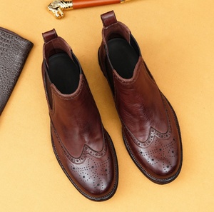 Mocasines de cuero hechos a mano de lujo para uso formal e informal. Cómodos y transpirables con parte superior de cuero suave. - Product Image 5
