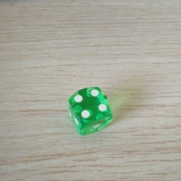 Dés de casino 2026, best-seller, haute qualité, dés personnalisés précis et transparents, 5 pièces par ensemble, dés de casino de haute qualité 19 mm avec bord
