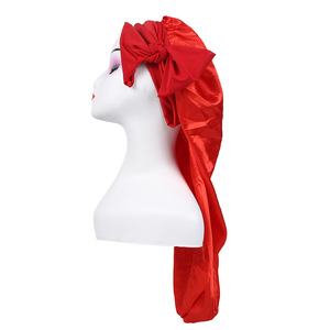 <span class=keywords><strong>Bonnet</strong></span> <span class=keywords><strong>de</strong></span> <span class=keywords><strong>nuit</strong></span> pour femme en <span class=keywords><strong>soie</strong></span> <span class=keywords><strong>satin</strong></span>ée à long bord, avec cordon <span class=keywords><strong>de</strong></span> serrage. Convient aux femmes aux cheveux tressés <span class=keywords><strong>ou</strong></span> frisés. - Product Image 6