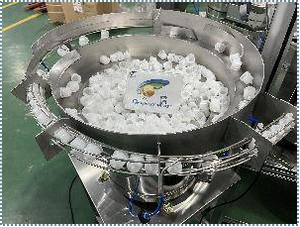 Machine d'assemblage automatique de bouchons électrique haute vitesse pour boissons et aliments, 5000-6000 bouchons/heure, bouteilles en plastique, garantie 1 an - Product Image 2