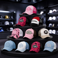 Gorra Trucker de Lujo con Diseño Premium, Visera de Gamuza y Bordado Personalizado, Venta al por Mayor Directa de Fábrica, Envío Rápido