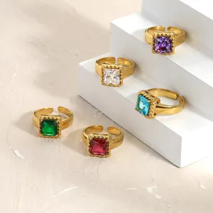 色付きの正方形の宝石リング、ステンレス鋼の金メッキ、女性のファッショナブルなジュエリーオープンリング