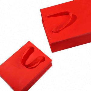 Wholesale <b>Cheap</b> Custom Logo Luxurious Jewelry Gift <b>Bag</b> Recyclable Garment Kraft <b>Paper</b> Shopping <b>Bags</b> with Your logo - Product Image 4