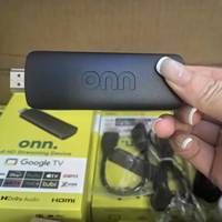 Clé TV Onn 4K/8K Android 14 Quad Core, Clé TV Intelligente avec Connectivité 5G, 2 Go de RAM, Télécommande Vocale, Lecteur Multimédia en Streaming, Décodeur