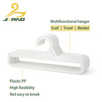 Cintre simple en plastique transparent de 22,5 cm pour serviettes, hijabs, châles et foulards, pour supermarchés et salles de bain, technique d'injection