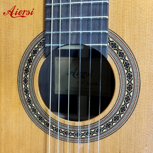 <span class=keywords><strong>Guitarra</strong></span> clásica española de madera de Santos con tapa sólida de la marca Aiersi hecha a mano en China con cedro canadiense sólido importado - Product Image 2