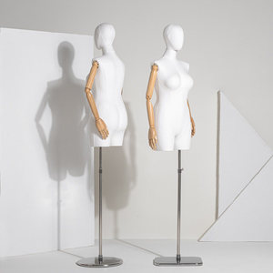 <span class=keywords><strong>Mannequin</strong></span> de couture demi-corps en plastique recouvert de tissu, <span class=keywords><strong>grande</strong></span> <span class=keywords><strong>taille</strong></span>, pour vêtements de femmes rondes, avec bras en bois - Product Image 5