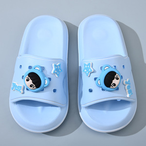 Claquettes compensées pour femmes, antidérapantes, respirantes, en EVA, à semelle épaisse, pour la salle de bain, motifs dessin animé, blanc, rose, noir, bleu clair - Product Image 4
