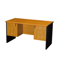 Petit bureau de direction moderne en métal durable avec tiroirs et étagères - Bureau debout, couleur personnalisée, garantie de 3 ans, usage commercial