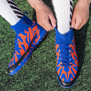 รองเท้าฟุตบอล <span class=keywords><strong>CR7</strong></span> ดีไซน์เรียบง่าย ป้องกันแรงกระแทก ออกแบบโลโก้ได้ตามต้องการ รองเท้าฟุตบอลมืออาชีพสำหรับผู้ชาย - Product Image 6