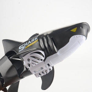Simulation à échelle <span class=keywords><strong>1</strong></span>:18 2.4G Radio télécommande RC jouet requin en plastique Animal <span class=keywords><strong>piscine</strong></span> salle de bains bateau RC jouets cadeaux de noël anniversaire - Product Image 6