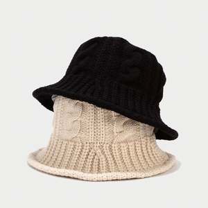 Chapeau Bob Femme Tendance Automne Hiver en Tricot Jacquard Tressé Fait Main en Fil Épais - Product Image 3