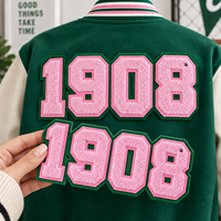 Patchs personnalisés en chenille pour blousons, numéros universitaires, badges de sororité, serviettes roses, à coudre ou thermocollants pour vestes, sweats à capuche et chapeaux