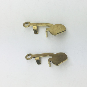 Resorte de Contacto de Latón, Pieza Metálica Estampada 01 para Aplicaciones Eléctricas, Superficie Pulida - Product Image 1