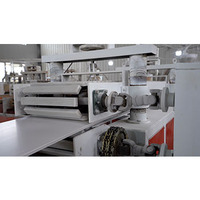 De plástico de PVC Perfil de techo panel de la línea de producción/doble tornillo de extrusión de la máquina