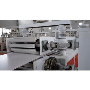 Machine pour production de panneaux de plafond en plastique PVC, extrusion avec des lignes et double vis, livraison gratuite - Product Image 1
