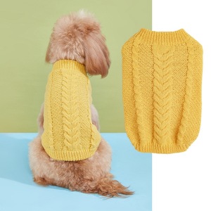 Tissu tricoté de Noël décontracté pour chiens chats pull de couleur unie pour animaux de compagnie mignon <span class=keywords><strong>à</strong></span> deux pattes <span class=keywords><strong>pâte</strong></span> frite torsadée Texture pull Style - Product Image 3