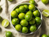 Hoge kwaliteit, natuurlijke zure smaak, pitloze Vietnamese verse citroen en groene limoen, beste prijs groothandel citrusvruchten