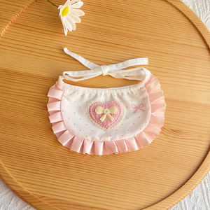 ผู้ผลิต OEM & ODM ขายส่ง: ผ้ากันน้ำลายสำหรับสัตว์เลี้ยงสไตล์เจ้าหญิง ลายหัวใจคลาสสิก เหมาะสำหรับแมวและสุนัข - Product Image 6