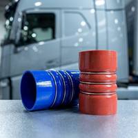 Tuyau en silicone pour refroidisseur d'air de camion industriel (CAC) avec doublure FKM, résistant aux hautes températures et haute pression, coude personnalisé noir, fabrication OEM