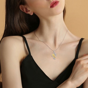 Collana con Ciondolo a Forma di Cuore e Girasole '<span class=keywords><strong>You</strong></span> <span class=keywords><strong>Are</strong></span> <span class=keywords><strong>My</strong></span> <span class=keywords><strong>Sunshine</strong></span>' in Argento Sterling 925 - Product Image 6