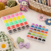 Lot de bobines de polyester colorées haute ténacité assorties pour broderie, quilting et couture de vêtements