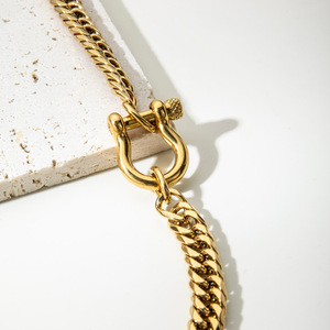 YF5118 <span class=keywords><strong>Collana</strong></span> Maglia Cubana in Acciaio Inossidabile Lucidato Placcato Oro 18K, Impermeabile, Anallergica, con Chiusura a <span class=keywords><strong>Ferro</strong></span> <span class=keywords><strong>di</strong></span> <span class=keywords><strong>Cavallo</strong></span>, Alta Qualità - Product Image 5