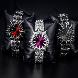 Reloj de Pulsera Gótico de Acero Inoxidable con Movimiento de Cuarzo Japonés para Hombre, Esfera Personalizada, Reloj Único Hecho a Mano - Product Image 1