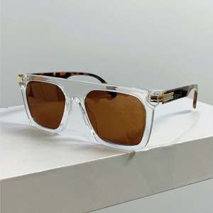 Gafas de Sol Retro Personalizadas con Logotipo, Montura Grande de Piloto para Hombre, Gafas de Sol Cuadradas con Degradado UV400 para Mujer - Product Image 4