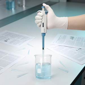 Micropipetta Meccanica Digitale Monocanale Regolabile e Autoclavabile, Alta Precisione, Leggera ed Ergonomica, Attrezzatura da Laboratorio - Product Image 3