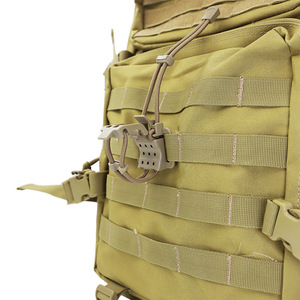 Clips d'accessoires tactiques à dégagement rapide, support MOLLE pour lampe de poche, hâche à glace, bâton de randonnée, équipement de sac à dos, kaki - Product Image 2