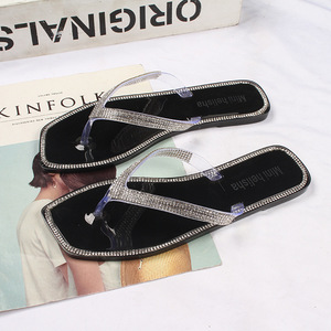 Sandalias Transparentes de Mujer Fujian Horizon con Suela Suave de Gelatina, Adornadas con Pedrería y Cadena, Ligeras y Transpirables - Product Image 4