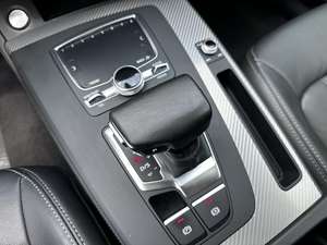 <span class=keywords><strong>Audi</strong></span> Q5L Sportback Quattro 2024, SUV de 5 plazas, Nuevo en Stock, Auto a Gasolina, Versión <span class=keywords><strong>Deluxe</strong></span>, Transmisión DCT Turbo, Autos Usados - Product Image 6