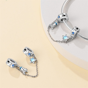 Breloques Perles Mode Planète Cosmique Fusée Avion Appareil Photo en Cuivre Plaqué Argent pour DIY Bracelet Collier, Petites Pièces Personnalisables avec Logo - Product Image 5