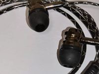 Sampel gratis Earphone Handsfree kabel Harga Terendah earbud dan ponsel untuk Olahraga