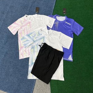 Ensemble d'entraînement athlétique de haute qualité, chemise à manches courtes et short en soie, ensemble de vêtements de sport pour la course à pied et le <span class=keywords><strong>fitness</strong></span> à séchage rapide - Product Image 1