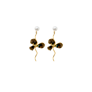 Boucles d'oreilles pendantes tendance en acier inoxydable 316L plaqué or PVD, design durable et résistant avec perles et cristaux - Product Image 1
