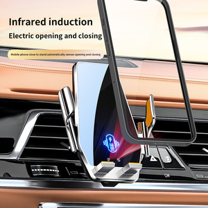 Support de téléphone avec <span class=keywords><strong>chargeur</strong></span> sans fil <span class=keywords><strong>Chargeur</strong></span> sans fil automatique pour iphone 15 Pro Max <span class=keywords><strong>Chargeur</strong></span> de voiture sans fil à serrage automatique Haute vitesse - Product Image 3