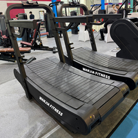 Tapis de course commercial incurvé auto-alimenté sans moteur pour salle de sport