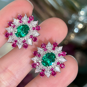 Orecchini a Perno Ovali Colorati con Motivo Floreale per Donne, Design Geometrico, Eleganti Accessori per l'Uso Quotidiano - Product Image 2