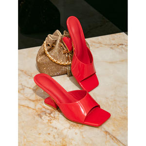 Zomer Outdoor Slip-On Vierkante Neus Hoge Hak Dames Rode Wig Sandalen 2025 Nieuwe Sexy Klassieker - Product Image 6